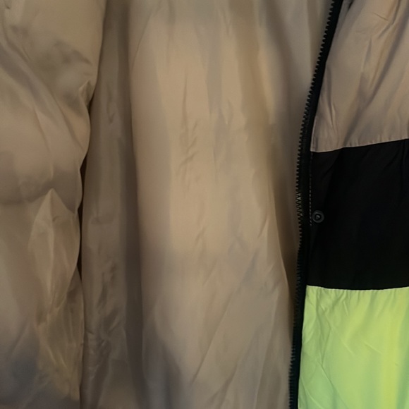 Pretty little thing puffer super soft size 12 oversized - Picture 8 of 10